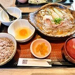 大戸屋ごはん処 - 国産黒毛和牛のすき鍋定食