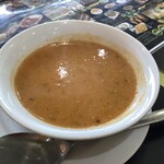 トルコ料理レストラン - レンズ豆のスープ