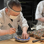 薪鳥新神戸 - 砂肝と古伊万里