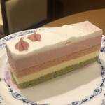 Dotoru Kohi Shoppu - ふんわり香るさくらのケーキ