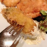 キッチン サカナヤ - カキフライにはタルタルソースです