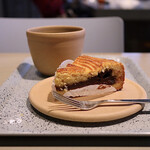 ヤードコーヒー&クラフトチョコレート - エチオピア トメ G-1(650円)
ガトーバスク(570円)