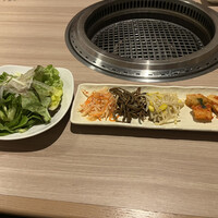 近江うし 焼肉 にくTATSU 青山本店 - 