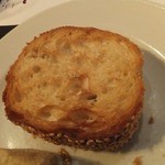 ポルトーネ - 表面にセサミがついていました