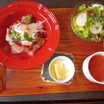 Kafe Okimoto - 単角牛のローストビーフ丼