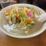 新華園 - スープが美味しい｡具もたくさんで価格は730円