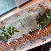 対馬のどぐろとイカ活き造り 博多 魚蔵 都ホテル店 - 