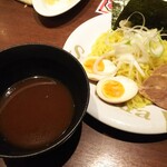 笑笑 - つけ麺　768円