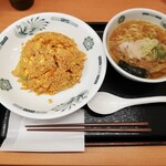 日高屋 - キムチ炒飯半ラーメンセット 810円