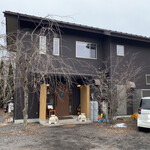 아지안테이블 몬카이 - 외관