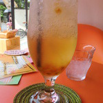 マンジェ・ササ - 柚子ジンジャーエール