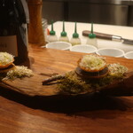 IZA - ミル貝とそら豆のタルト