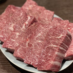 炭火焼肉ホルモン うらら - 