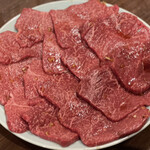 炭火焼肉ホルモン うらら - 