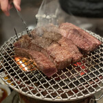 炭火焼肉ホルモン うらら - 