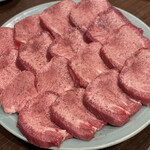 炭火焼肉ホルモン うらら - 