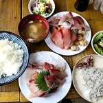 しーらすAQUA - １人でこれだけ刺身を食べたんですよ！