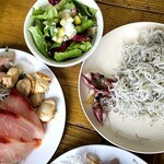 しーらすAQUA - アップ写真3です。しらすも塩味で絶品です。