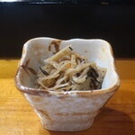 竹寿し - お通しの切干大根の煮物