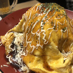 焼鳥とあて巻き 居酒屋大悟 西国分寺店 - 中はキャベツ。意外とサッパリ食べれます。