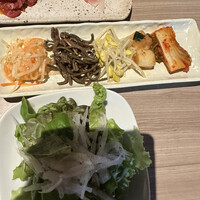 近江うし 焼肉 にくTATSU 青山本店 - 