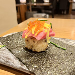 まるはち料理店 - トロとイクラの焼きおにぎり