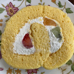 石田屋 - ミニロール・フルーツ