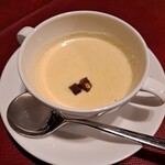 和牛熟成牛とシチリアワイン せいとう - 安納芋のスープ