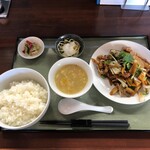 中華工房おかげさま - 豚肉とり肉野菜の五香粉炒めランチ