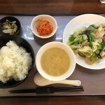 中華工房おかげさま - 海鮮炒めランチ