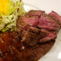 キャトルラパン 北梅田 - ステーキランチ1枚半