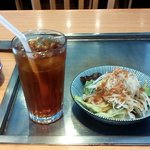 海老名ぱすたかん - ランチサラダとアイスティー