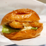 ハンバーガーショップ ロクモンセン - フィッシュバーガー ¥300