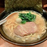 Yokohama Iekei Ramen Kamariya Ootemachi Ten - 