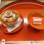 赤坂 菊乃井 - お祝いの紅白なますとお赤飯