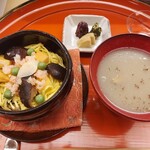 赤坂 菊乃井 - ちらし寿司とゴボウのお椀