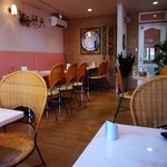 Cafe Quatre Saisons - 店内