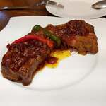 フィリピンレストラン ＡＴＥ - ADOBONG BABOY 1220円だよ