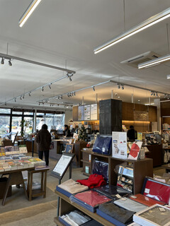 Bread & Coffee by MOTOTECA