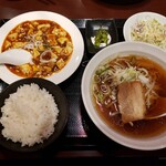 中国料理 新四川 - 