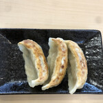 Yakimeshi Yanpachi - 餃子