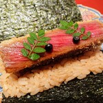 WAGYU USHITOMI - シャリは赤酢