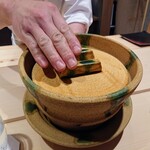 WAGYU USHITOMI - 浅利 こしひかりの炊き込んみ