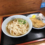 久保   - かけうどん、とり天、おにぎり