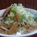 関越ラーメン 仙龍 - ネギの山