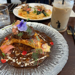 MOON & BACK Ramen Bar & Branch Cafe - 