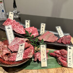 肉の変態集団 疾風ホルモン - 