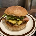 ジューザバーガー - ベーコンチーズバーガー