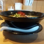 らーめん、肉丼ぶり 吉成鶏白湯 鶏神 - コクうま極み醤油ラーメン