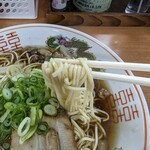 尾道ラーメン 暁 - 尾道ラーメン、細麺です